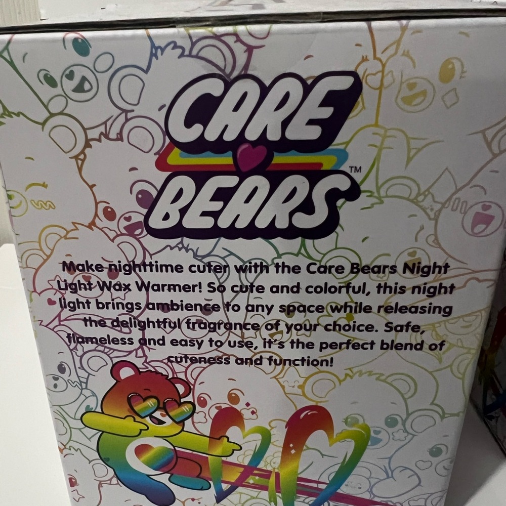Care Bears Rainbow Aroma Diffuser and Wax Warmer Set - Picture 6 of 10